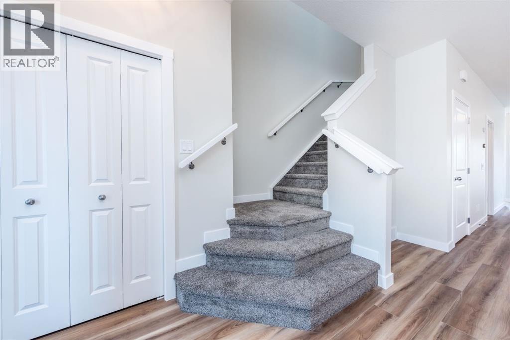 671 Wolf Willow Boulevard SE, Calgary, Alberta  T2X 5R2 - Photo 9 - A2299111