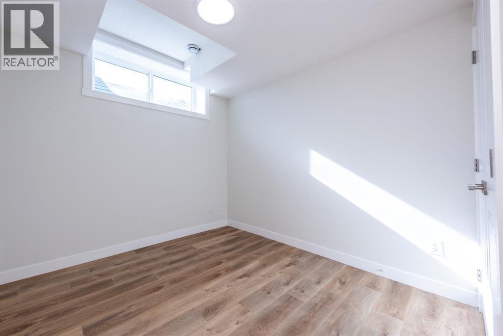 671 Wolf Willow Boulevard SE, Calgary, Alberta  T2X 5R2 - Photo 38 - A2299111