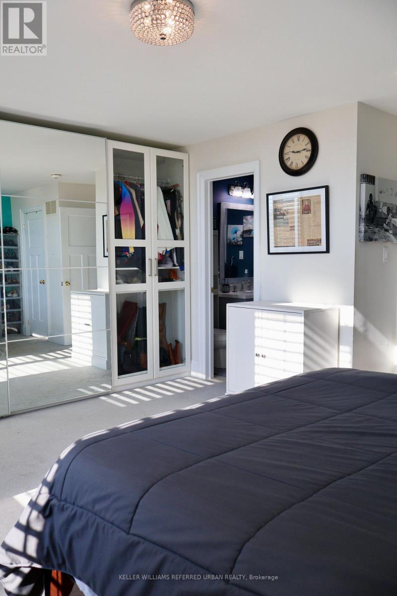 Bedroom - 1260 Bardeau Street, Innisfil, Ontario  L0L 1W0 - Photo 10 - N12958706