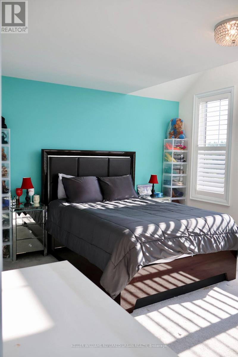 Bedroom - 1260 Bardeau Street, Innisfil, Ontario  L0L 1W0 - Photo 6 - N12958706