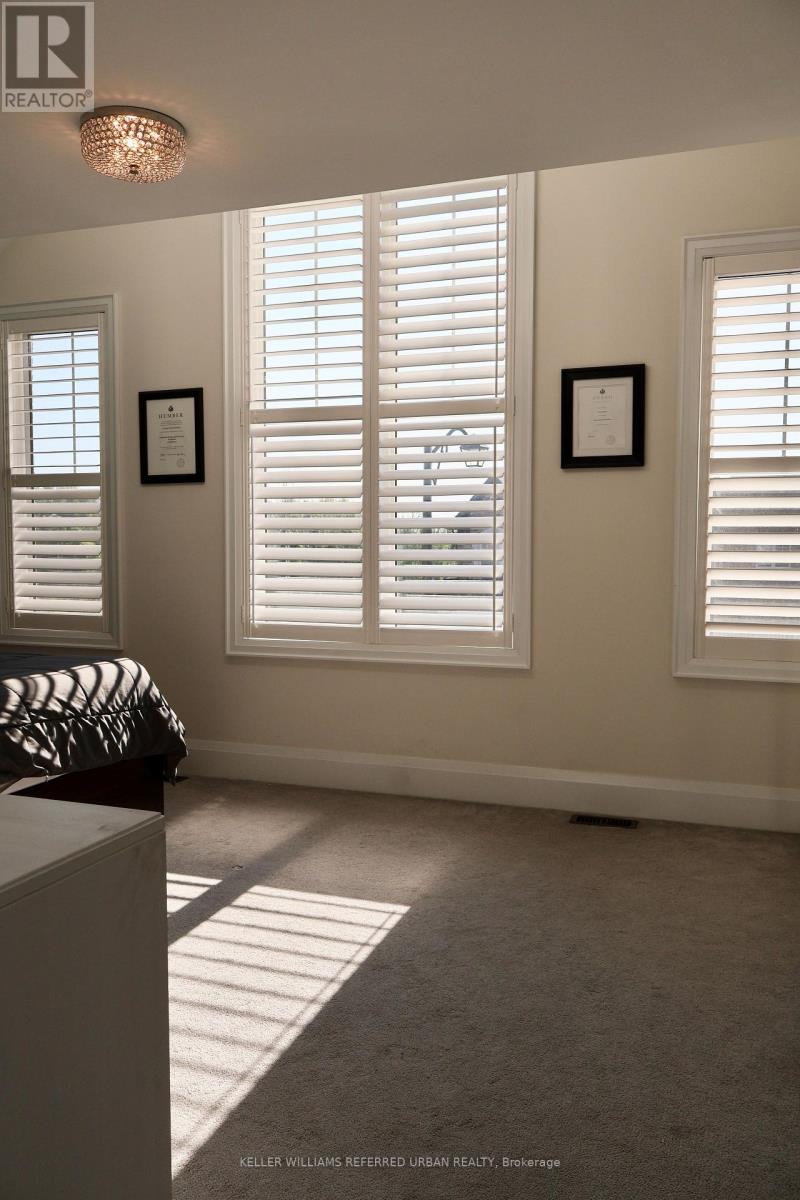 Bedroom - 1260 Bardeau Street, Innisfil, Ontario  L0L 1W0 - Photo 7 - N12958706