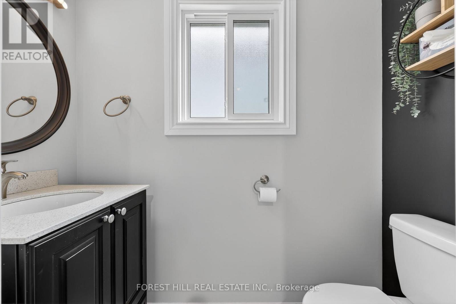 102 Majesty Boulevard, Barrie, Ontario  L4M 0E5 - Photo 4 - S12958698