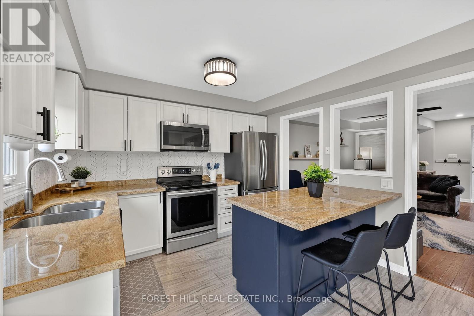 102 Majesty Boulevard, Barrie, Ontario  L4M 0E5 - Photo 8 - S12958698