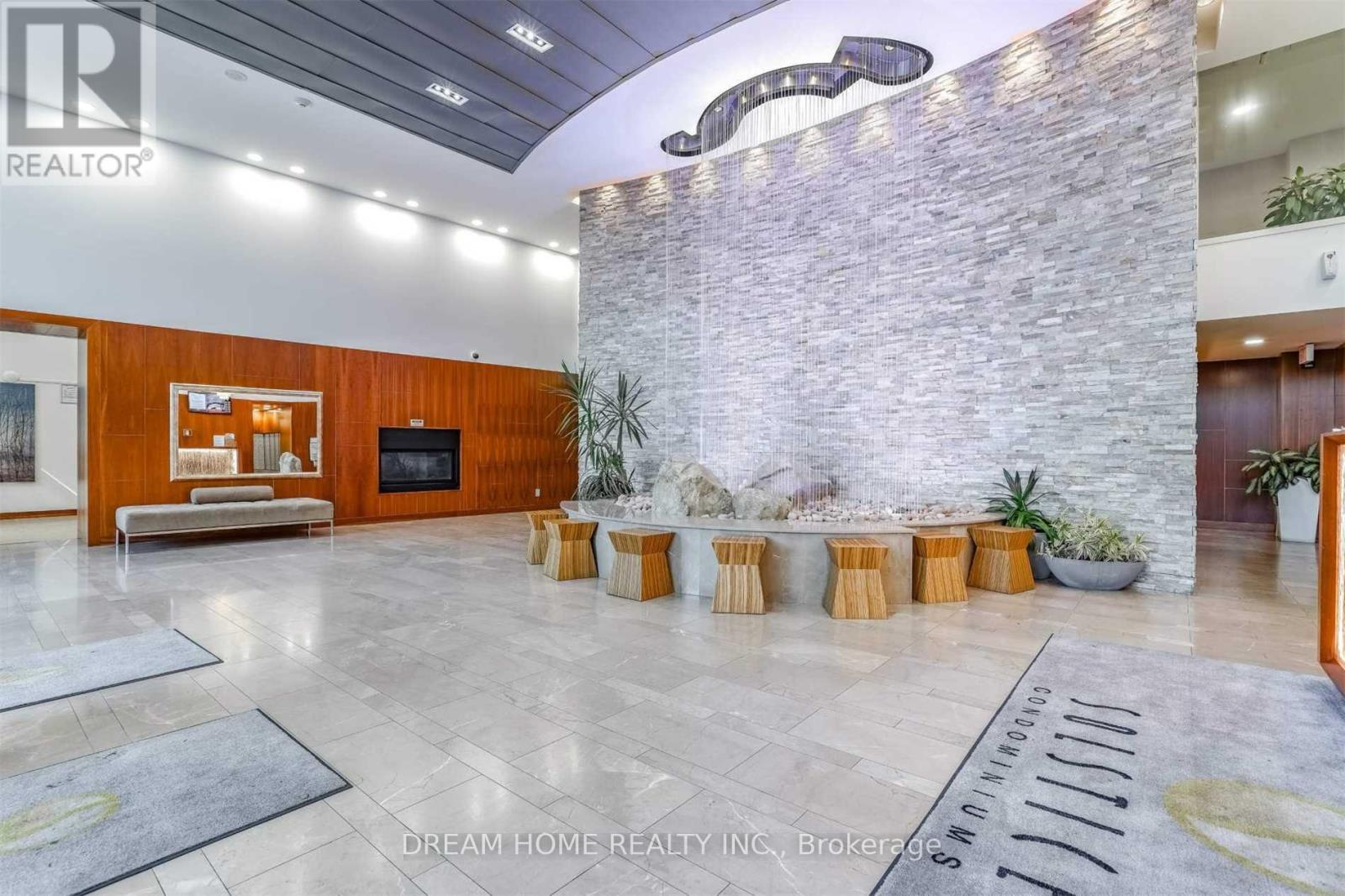 2407 - 225 Webb Drive, Mississauga, Ontario  L5B 4P2 - Photo 12 - W12958688