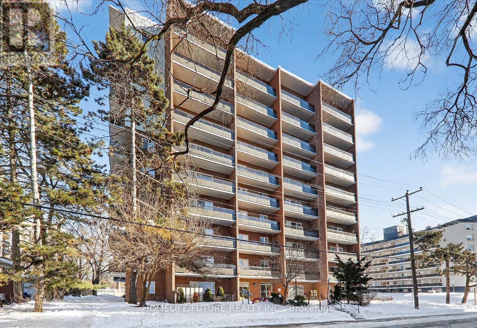 704 - 15 Elizabeth Street N, Mississauga, Ontario  L5G 2Z3 - Photo 2 - W12958714