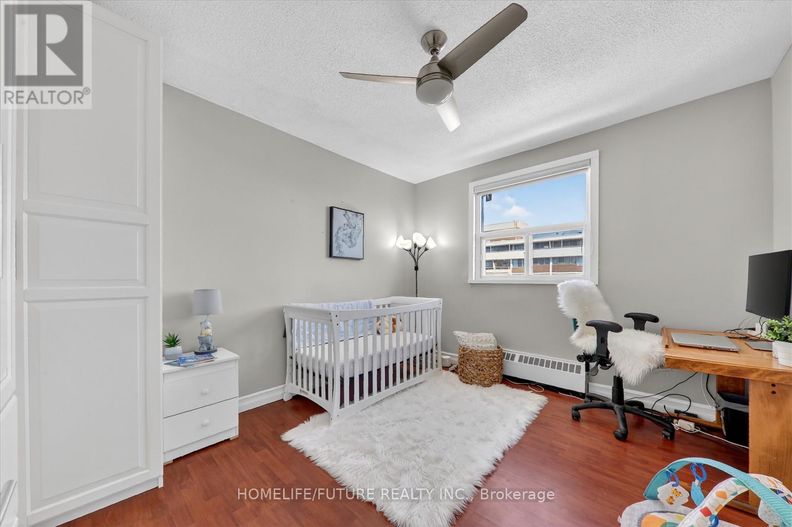 704 - 15 Elizabeth Street N, Mississauga, Ontario  L5G 2Z3 - Photo 30 - W12958714