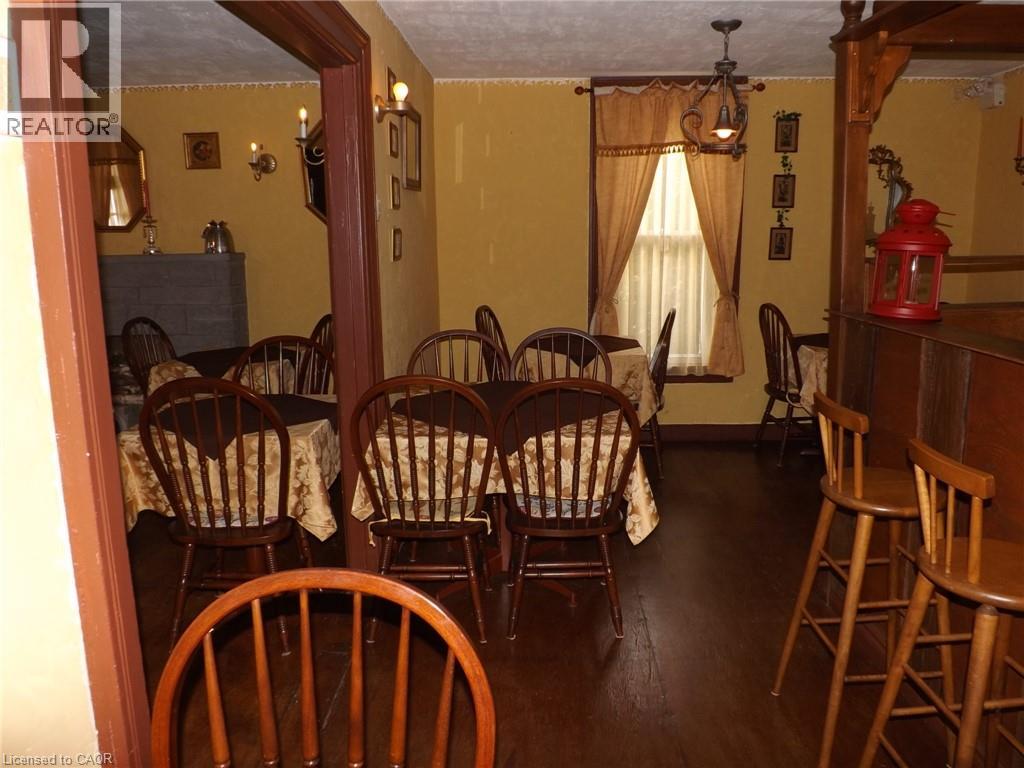 5815 Main Street, Niagara Falls, Ontario  L2G 5Z6 - Photo 13 - 40817617