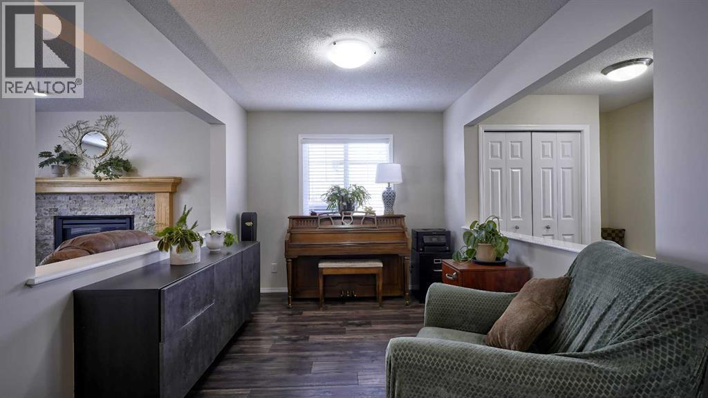 2064 Reunion Boulevard NW, Airdrie, Alberta  T4B 0J2 - Photo 5 - A2296686