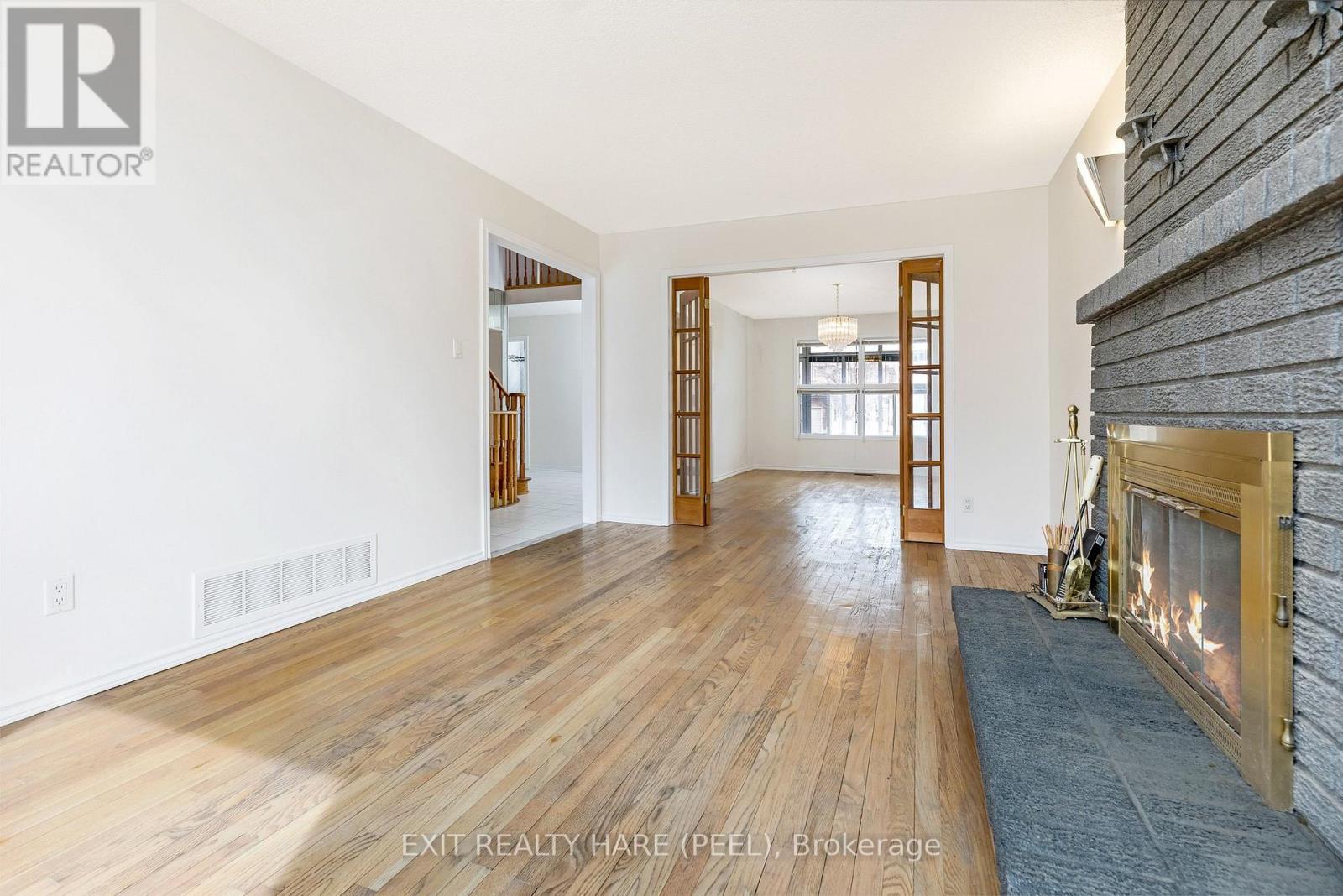 6 Ruth Avenue, Brampton, Ontario  L6Z 3X4 - Photo 13 - W12944780