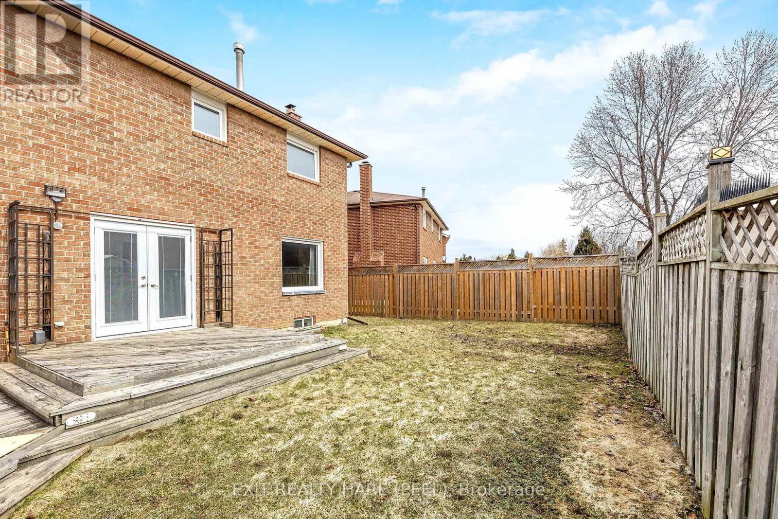 6 Ruth Avenue, Brampton, Ontario  L6Z 3X4 - Photo 39 - W12944780