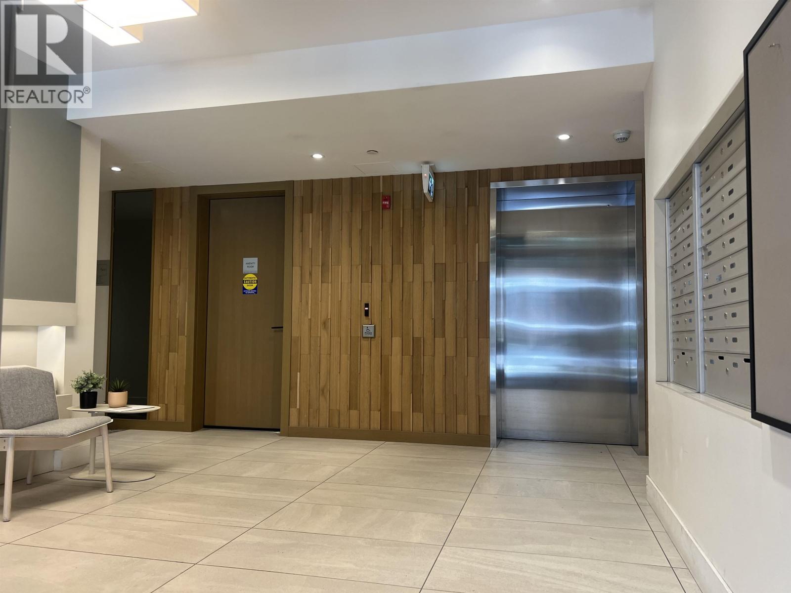 302 5089 Quebec Street, Vancouver, British Columbia  V5W 0E5 - Photo 3 - R3105278