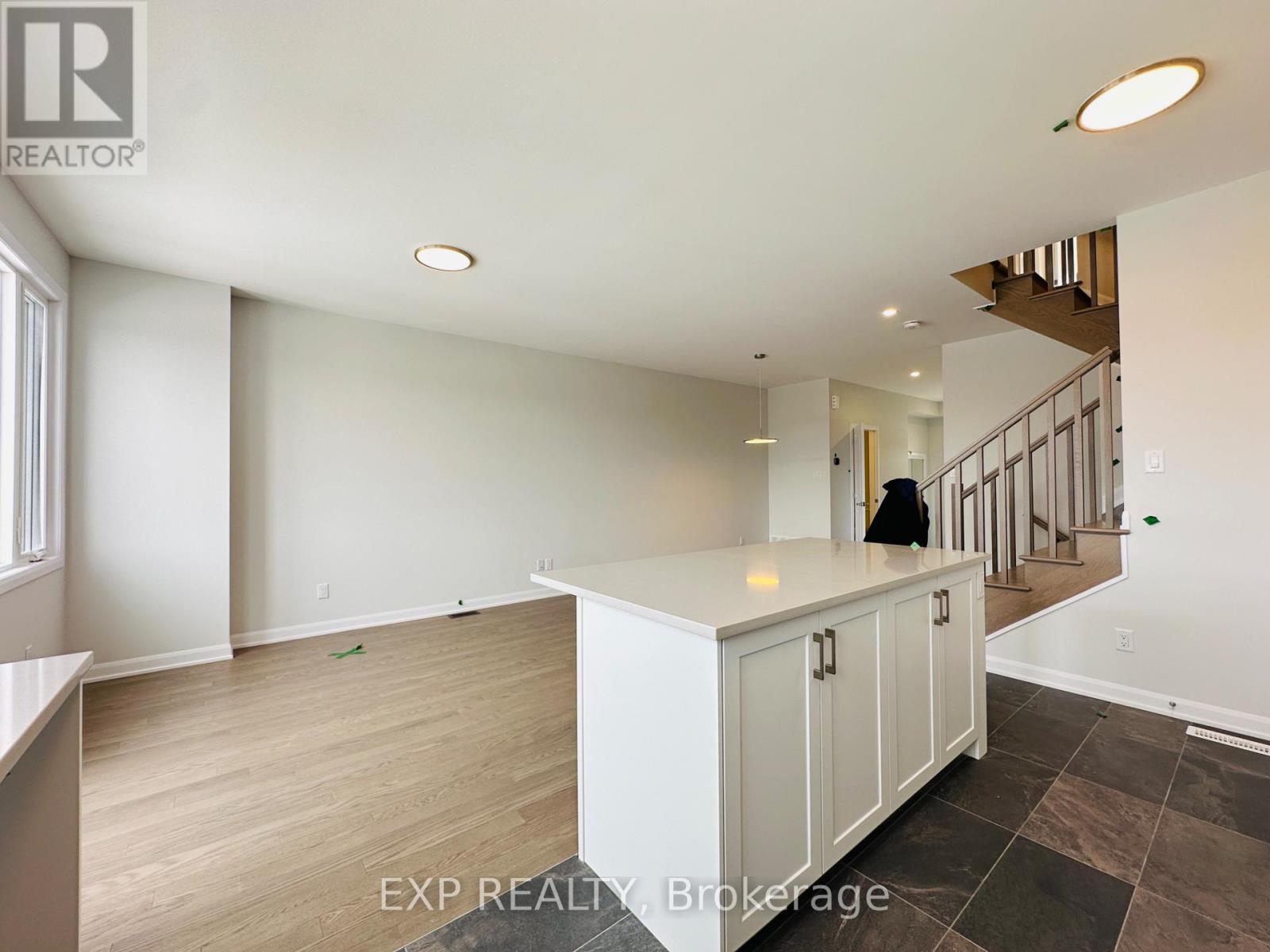 271 Bankside Way, Ottawa, Ontario  K2J 7M8 - Photo 10 - X12958730