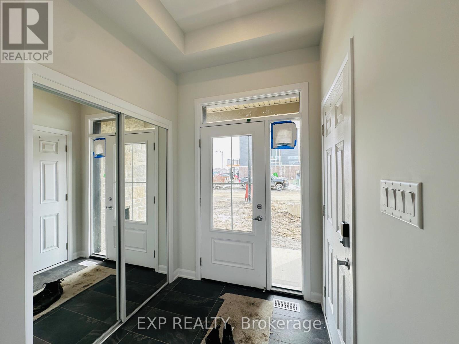 271 Bankside Way, Ottawa, Ontario  K2J 7M8 - Photo 3 - X12958730