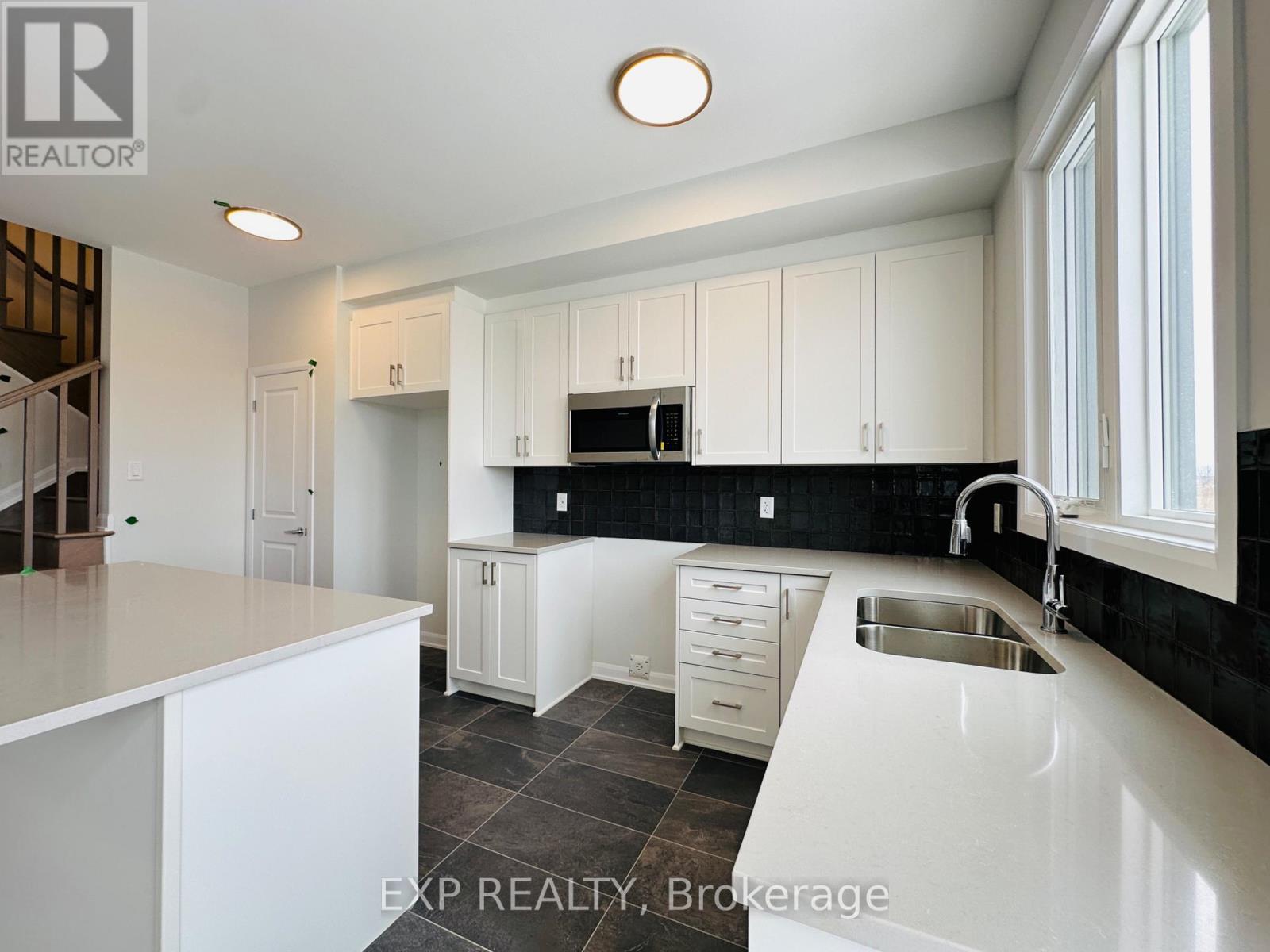 271 Bankside Way, Ottawa, Ontario  K2J 7M8 - Photo 9 - X12958730