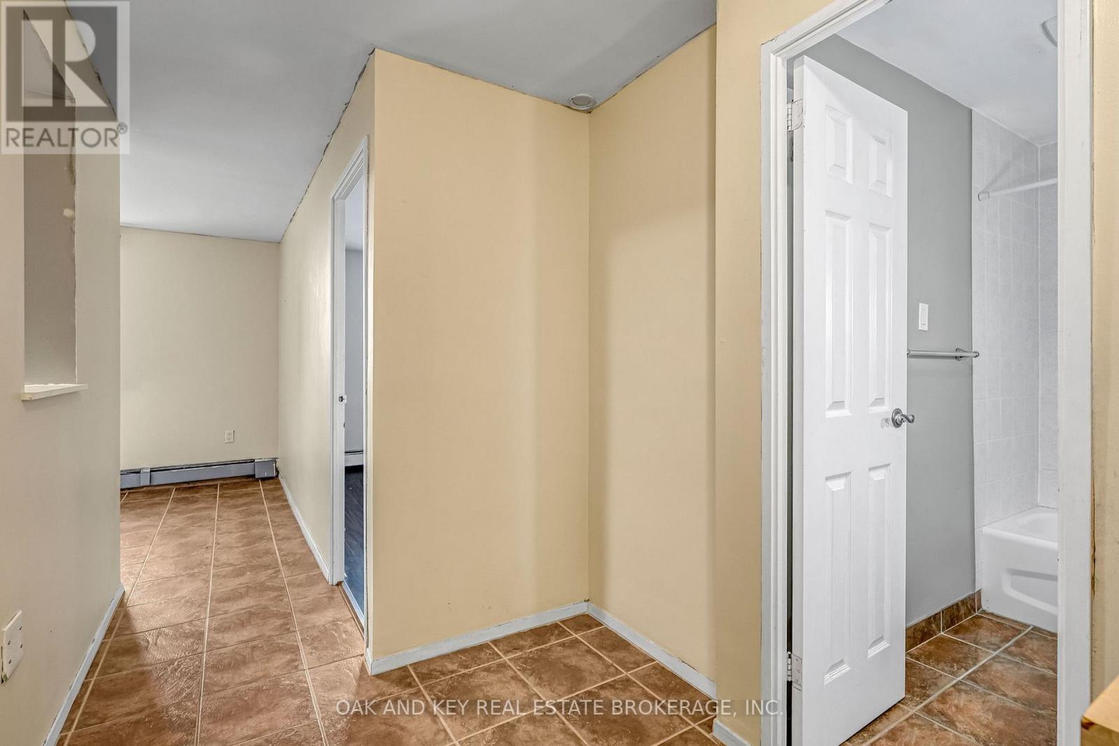 1007 - 931 Wonderland Rd Road S, London South, Ontario  N6K 2X6 - Photo 12 - X12827434