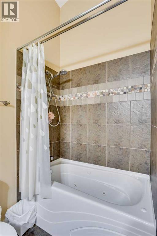 322 Plamondon Drive, Fort Mcmurray, Alberta  T9K 0B2 - Photo 18 - A2292996