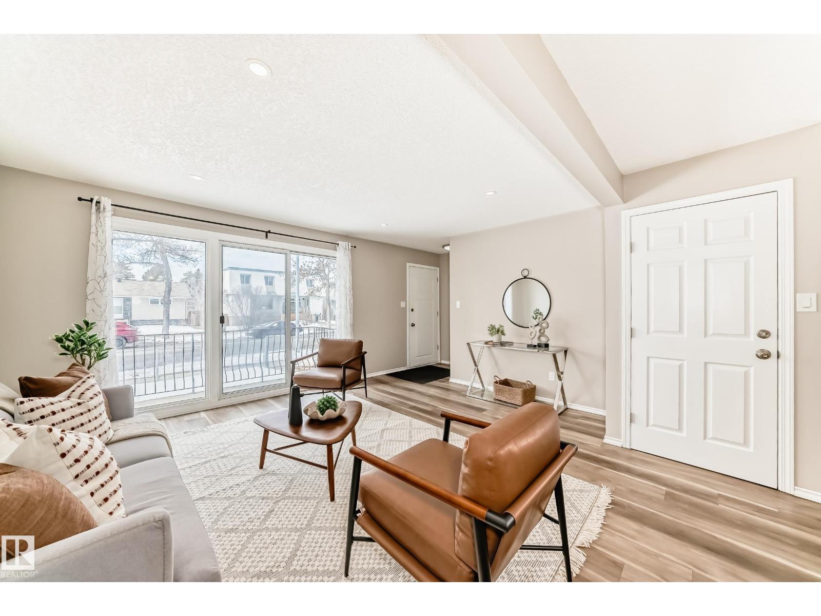 10329 150 St Nw, Edmonton, Alberta  T5P 1P6 - Photo 6 - E4480736