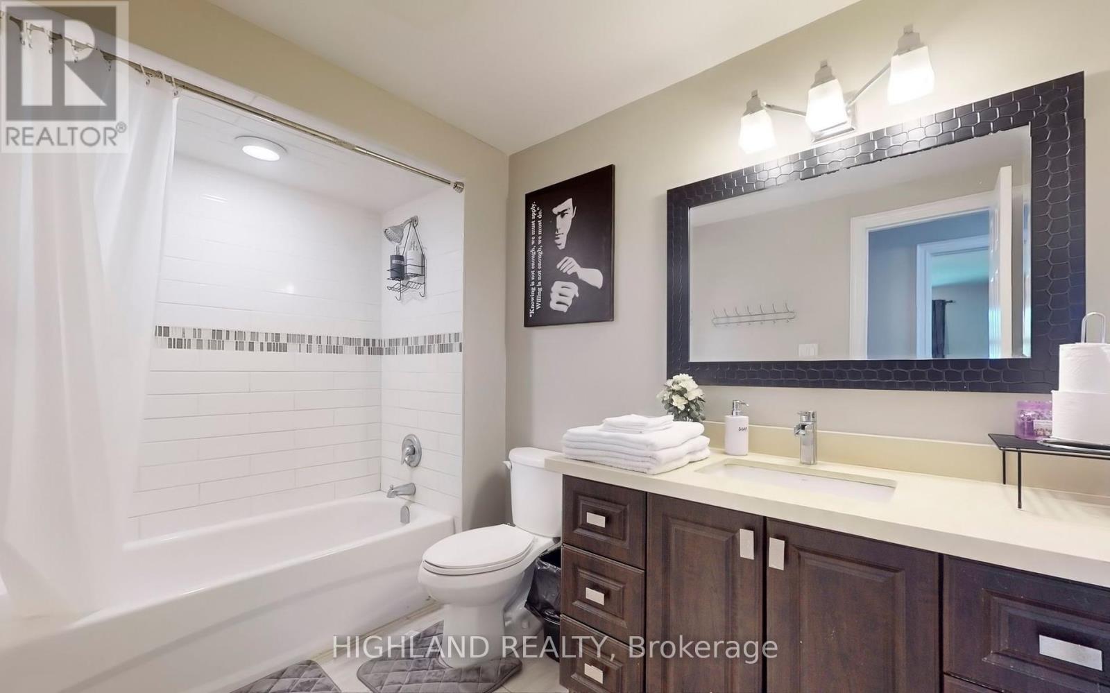 1139 Shadeland Drive, Mississauga, Ontario  L5C 1P2 - Photo 15 - W12958720