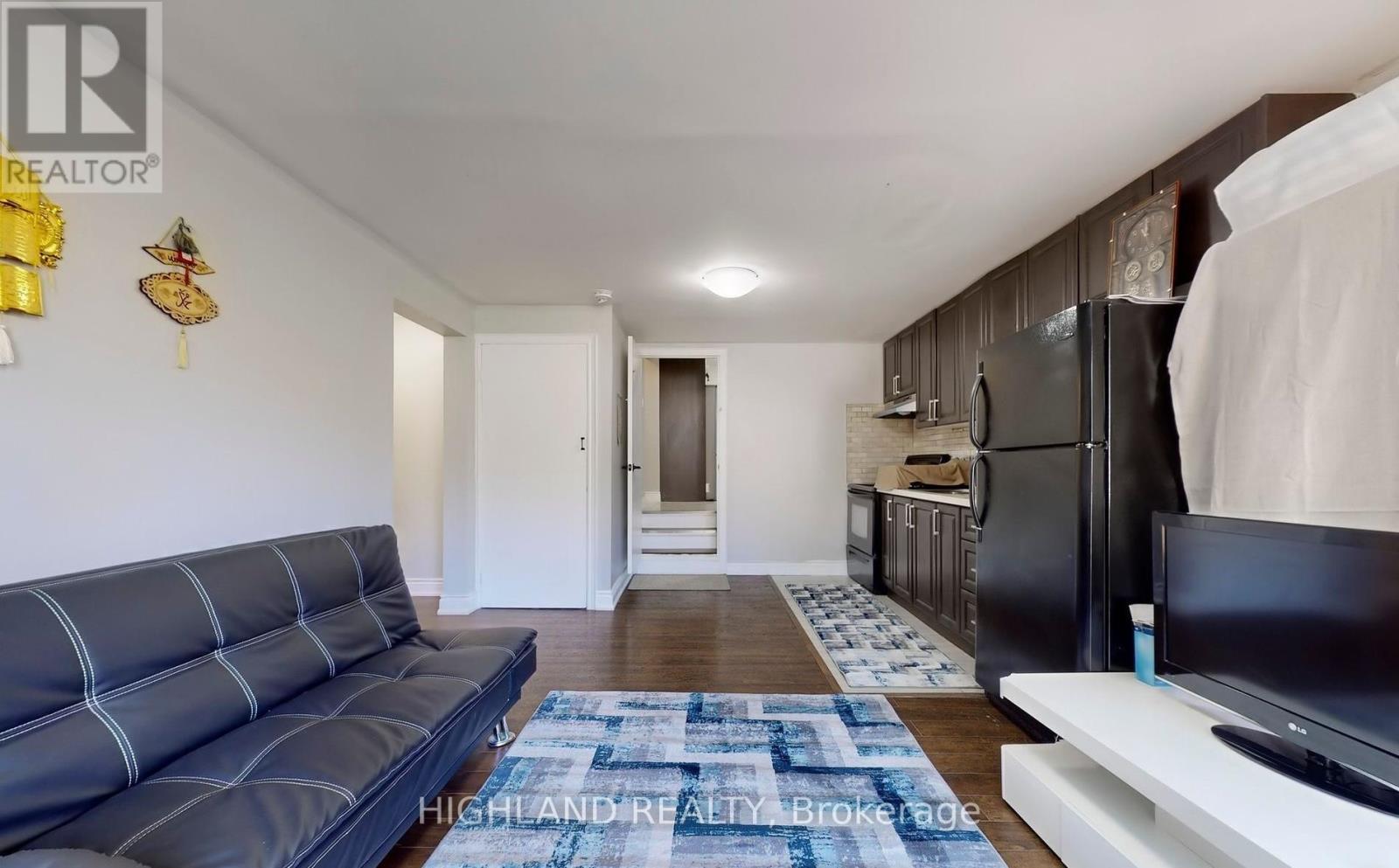 1139 Shadeland Drive, Mississauga, Ontario  L5C 1P2 - Photo 19 - W12958720