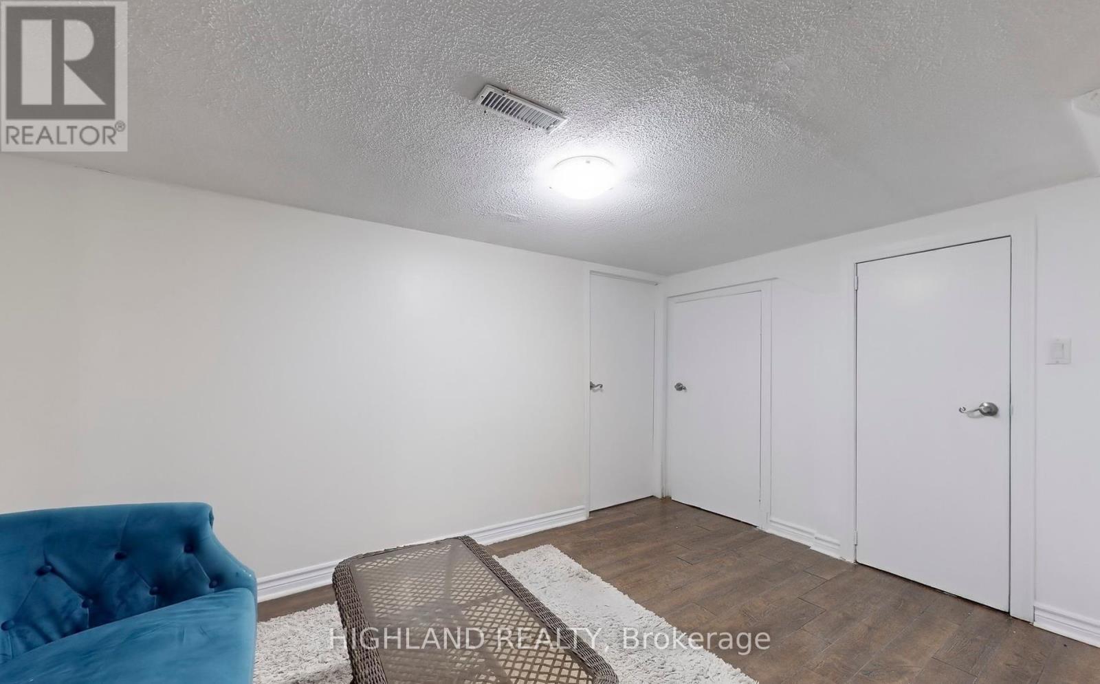 1139 Shadeland Drive, Mississauga, Ontario  L5C 1P2 - Photo 27 - W12958720