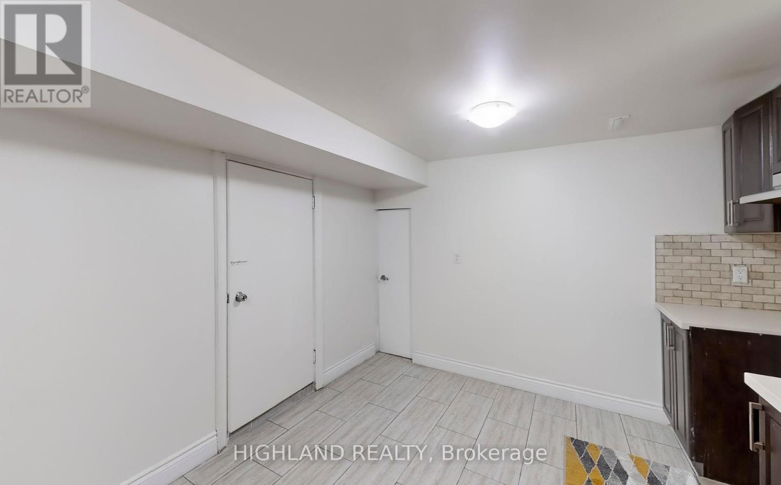 1139 Shadeland Drive, Mississauga, Ontario  L5C 1P2 - Photo 28 - W12958720