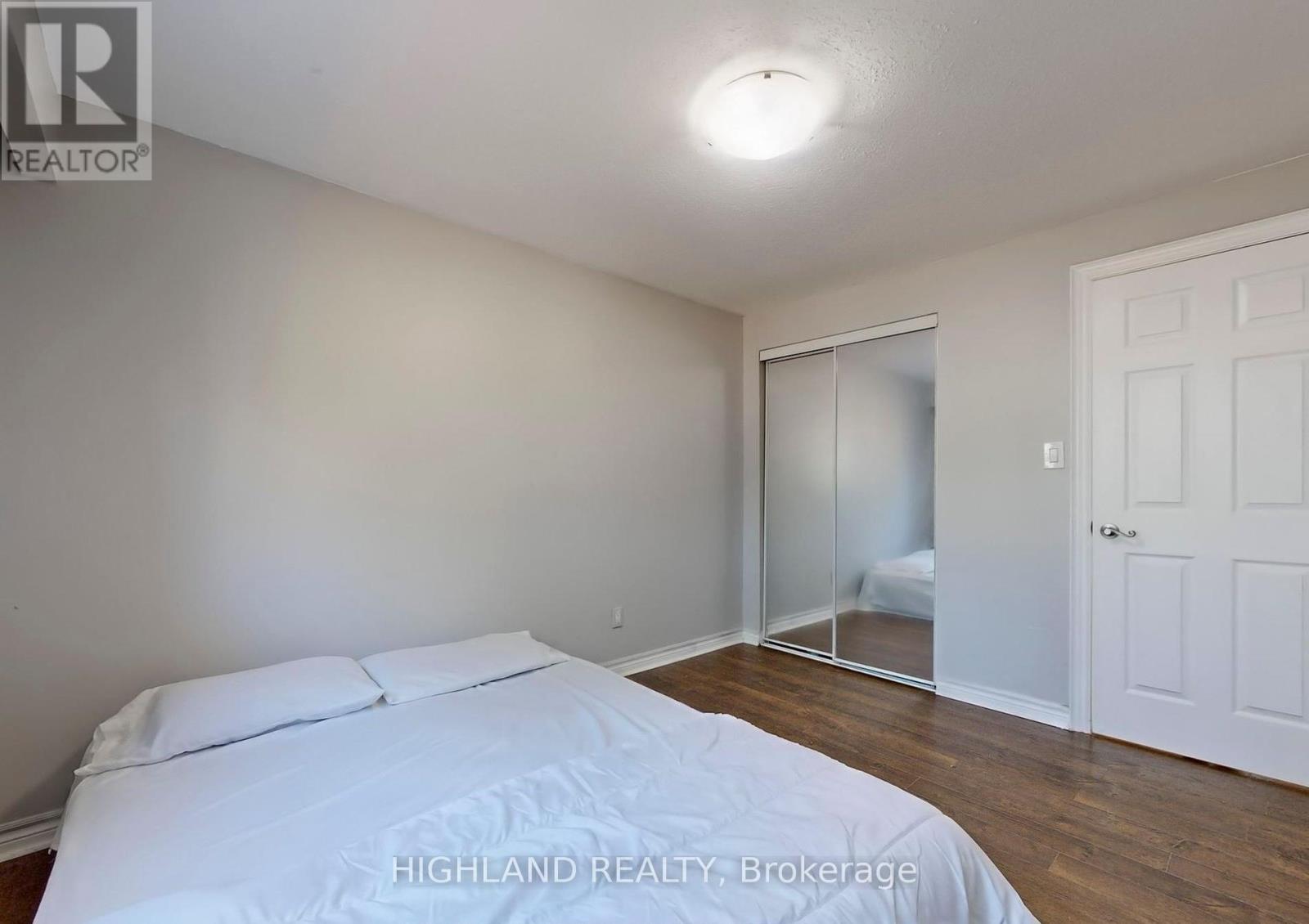 1139 Shadeland Drive, Mississauga, Ontario  L5C 1P2 - Photo 30 - W12958720