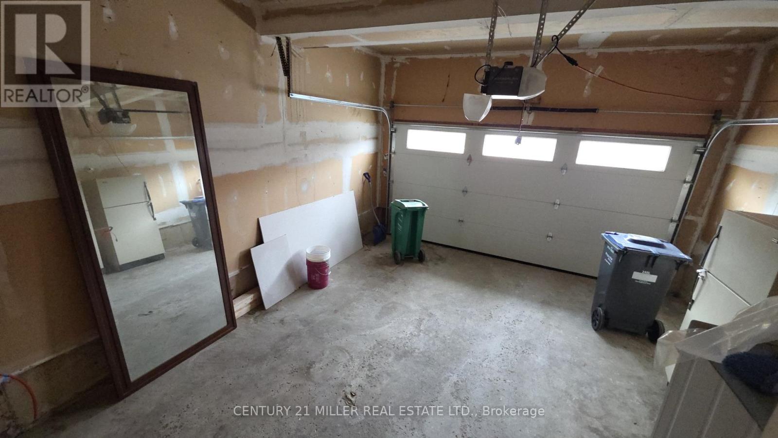 133 Creditstone Road, Brampton, Ontario  L6Y 4G3 - Photo 3 - W12958722