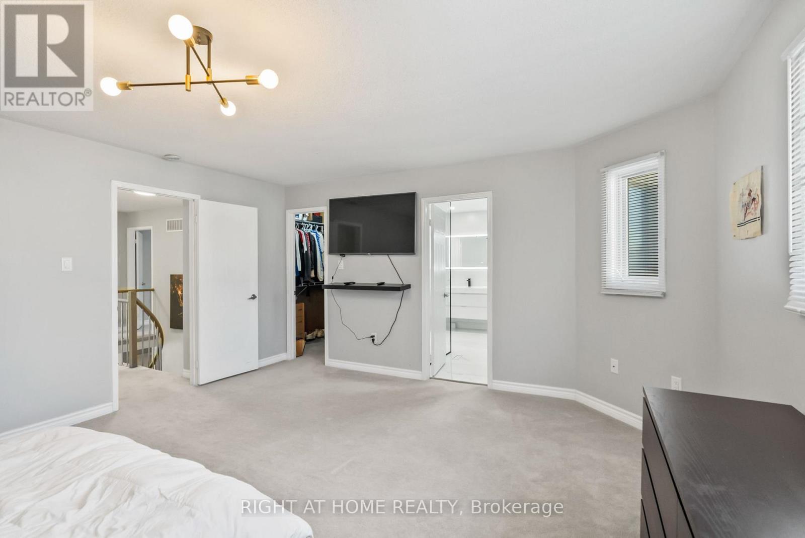 1040 Beaver Valley Crescent, Oshawa, Ontario  L1J 8N2 - Photo 23 - E12948930