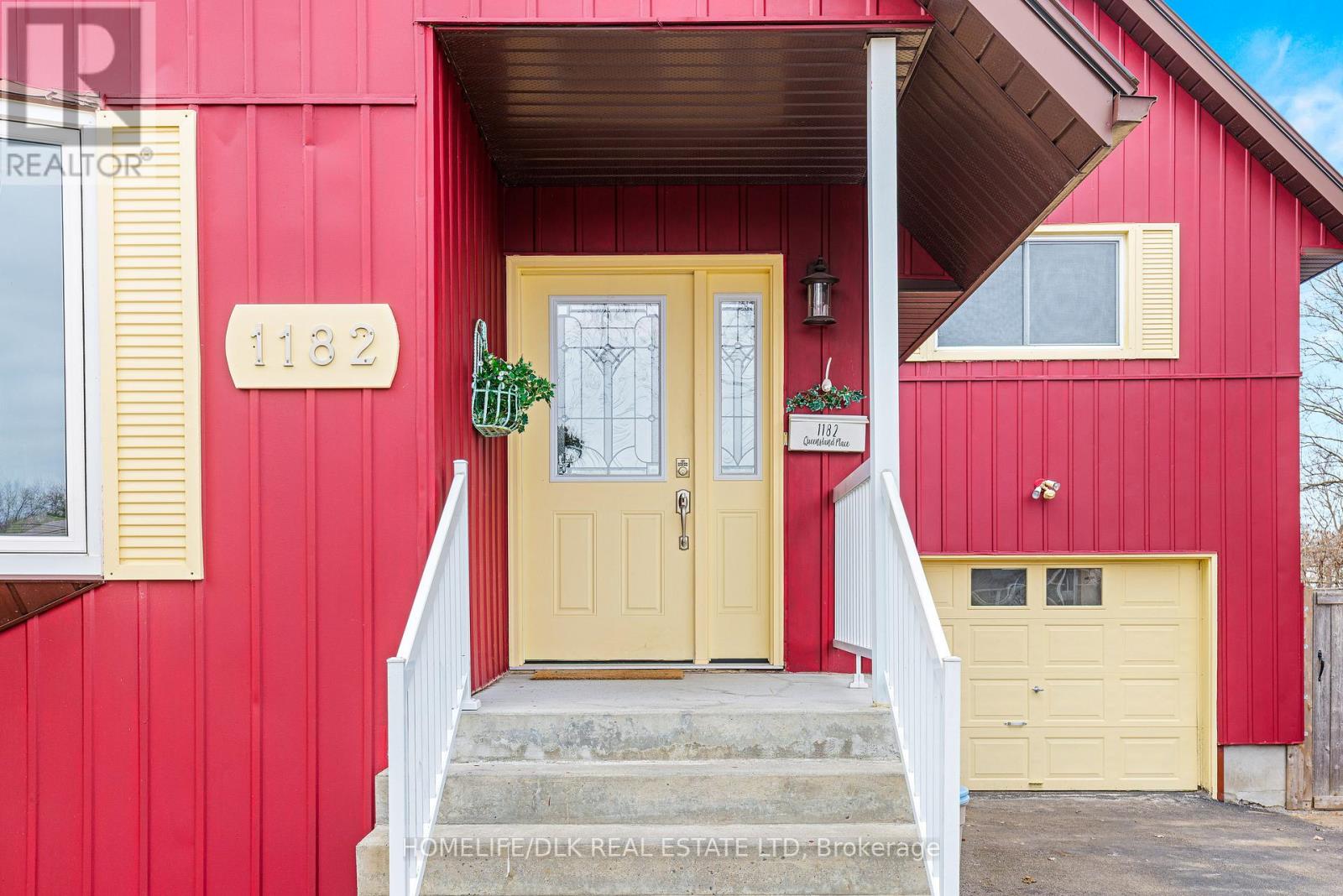 1182 Queensland Place, Brockville, Ontario  K6V 6A7 - Photo 2 - X12958754