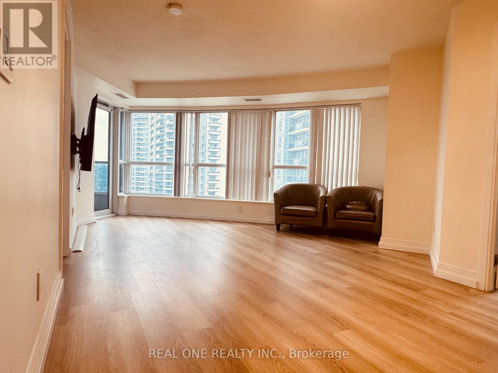 1710 - 125 Village Green Square, Toronto, Ontario  M1S 0G3 - Photo 5 - E12958768