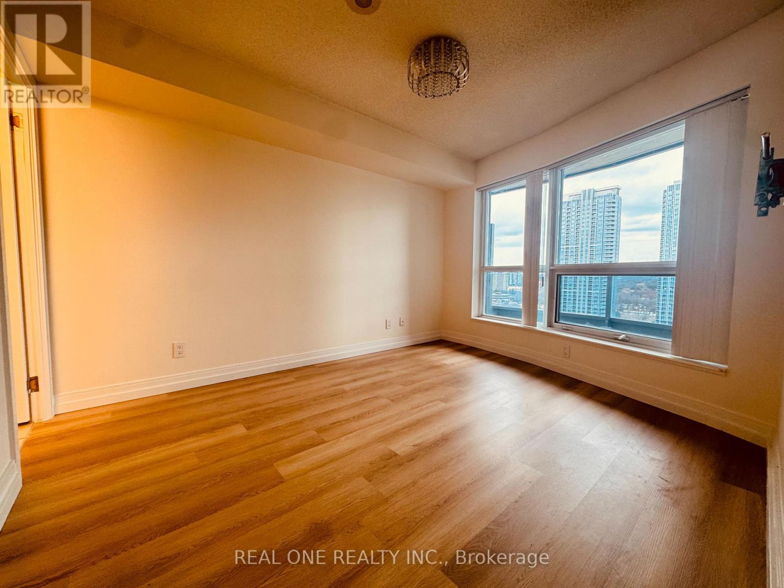 1710 - 125 Village Green Square, Toronto, Ontario  M1S 0G3 - Photo 7 - E12958768