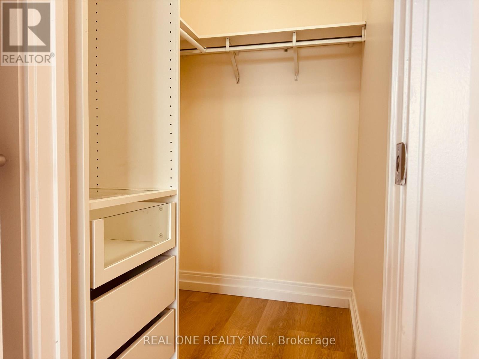 1710 - 125 Village Green Square, Toronto, Ontario  M1S 0G3 - Photo 8 - E12958768