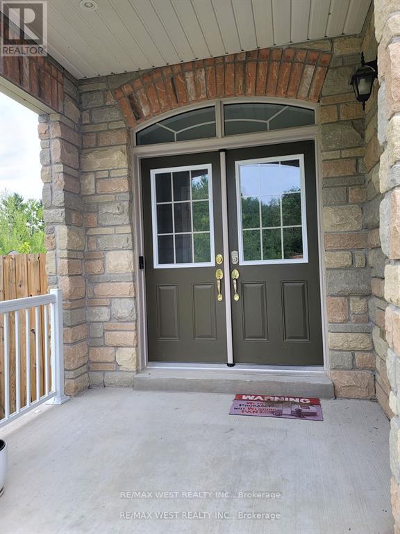 82 Greenwood Drive, Essa, Ontario  L0M 1B4 - Photo 5 - N12958746