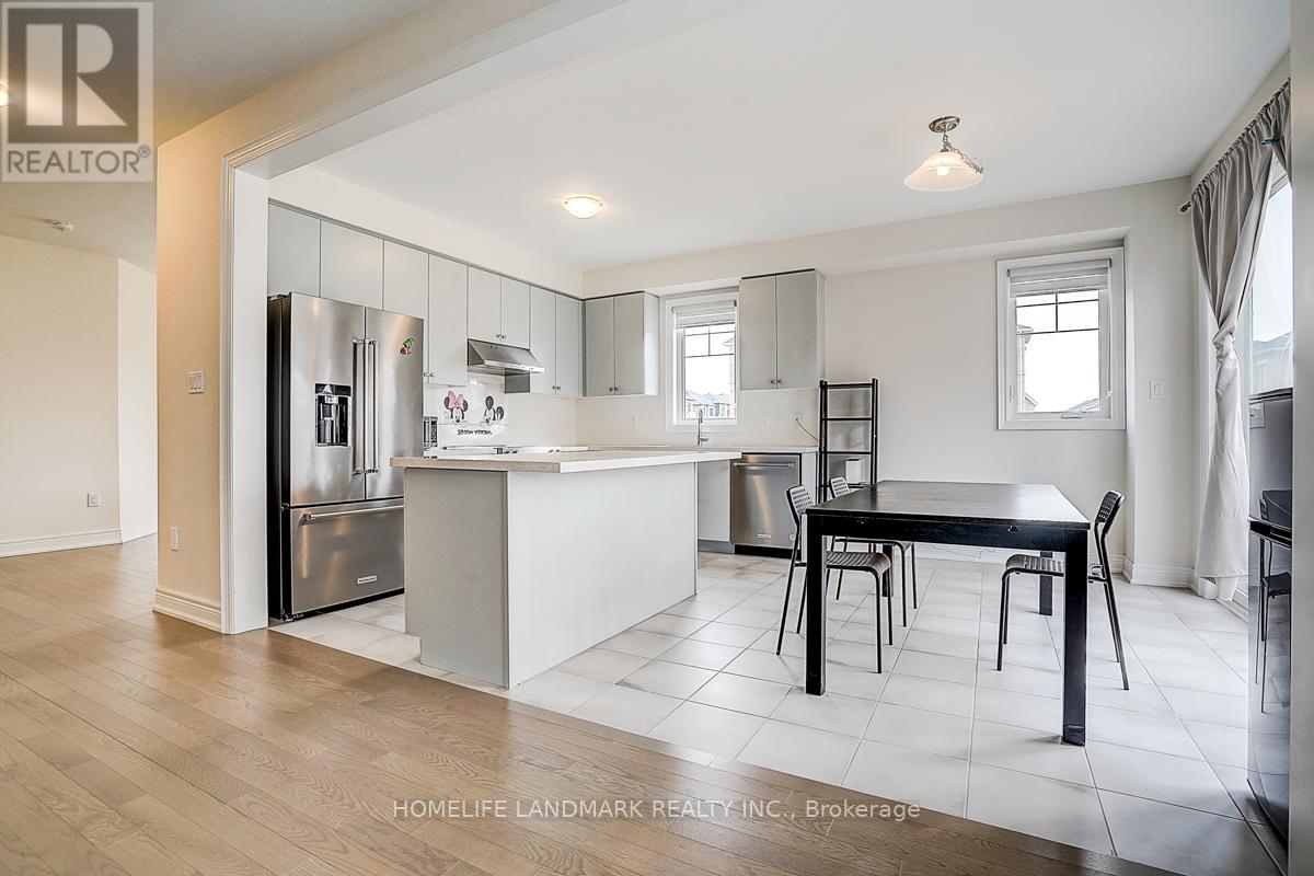 57 Faimira Avenue, Georgina, Ontario  L4P 0S9 - Photo 13 - N12958748