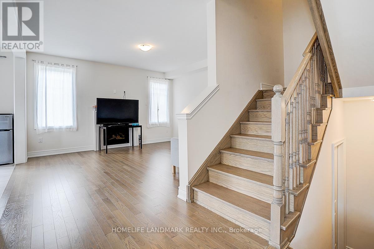 57 Faimira Avenue, Georgina, Ontario  L4P 0S9 - Photo 21 - N12958748