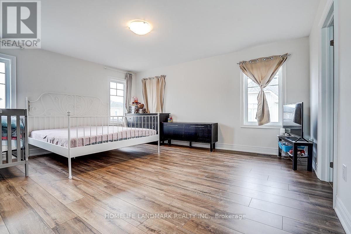 57 Faimira Avenue, Georgina, Ontario  L4P 0S9 - Photo 24 - N12958748