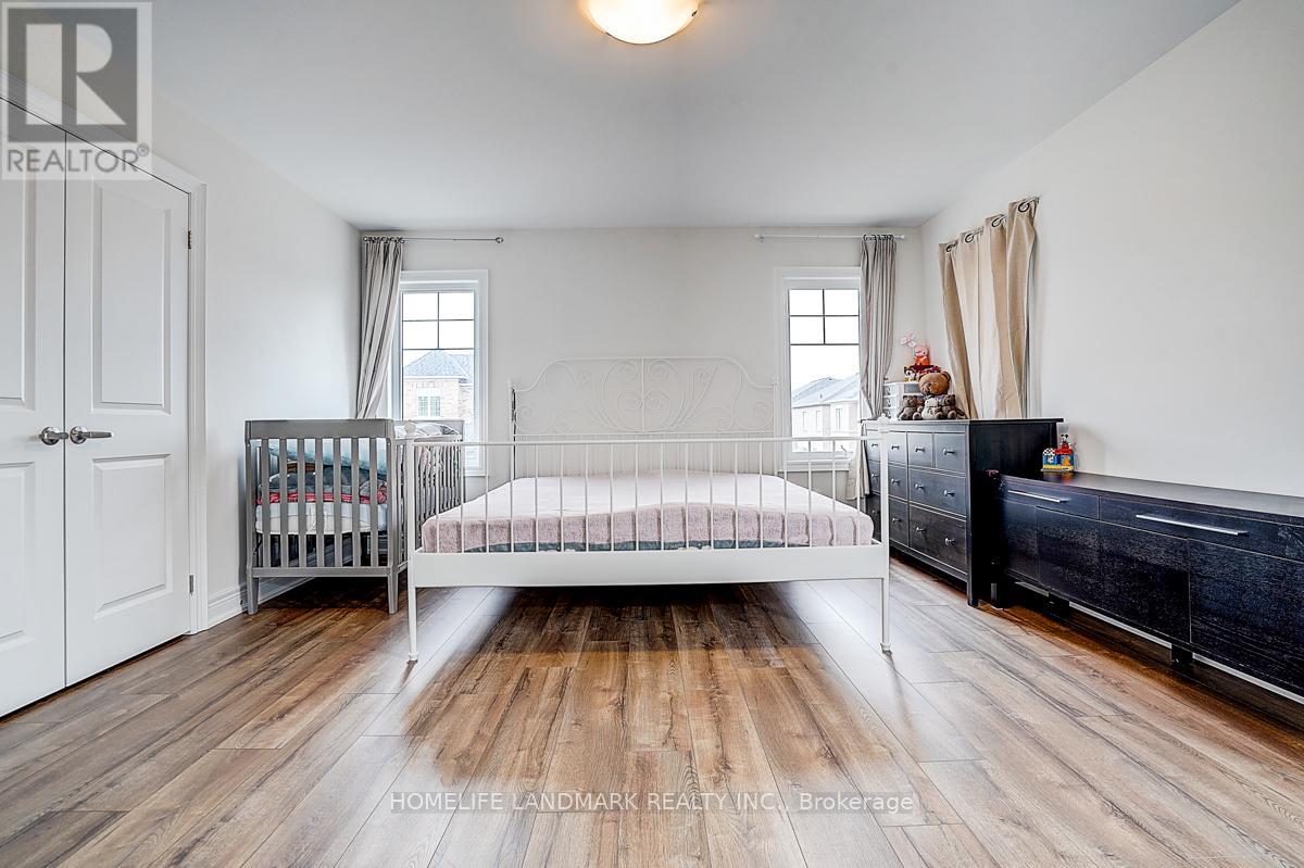 57 Faimira Avenue, Georgina, Ontario  L4P 0S9 - Photo 25 - N12958748