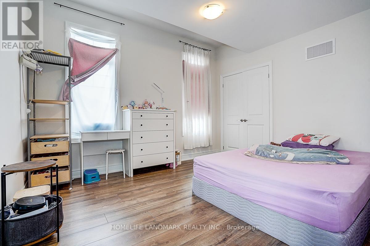 57 Faimira Avenue, Georgina, Ontario  L4P 0S9 - Photo 30 - N12958748