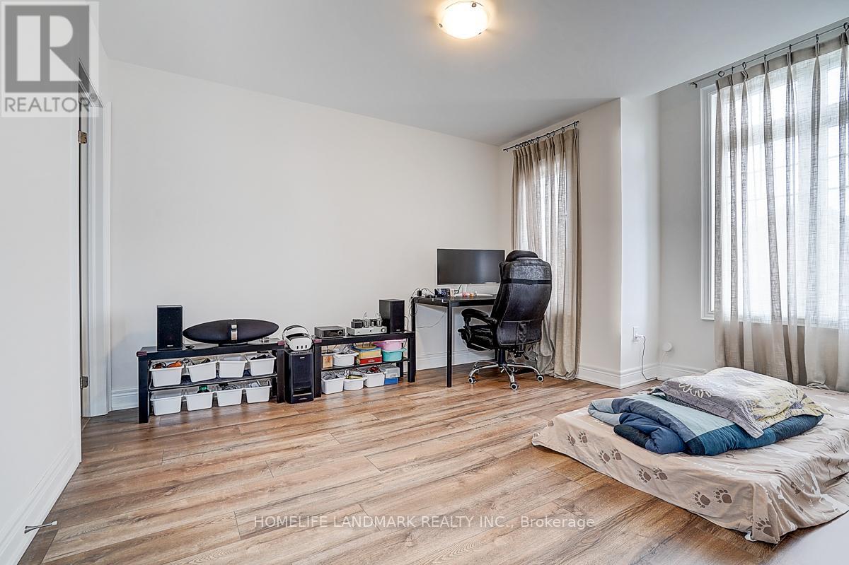 57 Faimira Avenue, Georgina, Ontario  L4P 0S9 - Photo 38 - N12958748