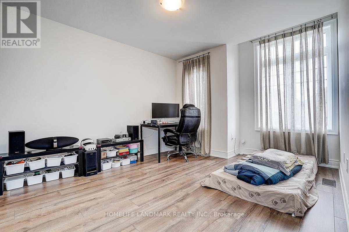 57 Faimira Avenue, Georgina, Ontario  L4P 0S9 - Photo 39 - N12958748