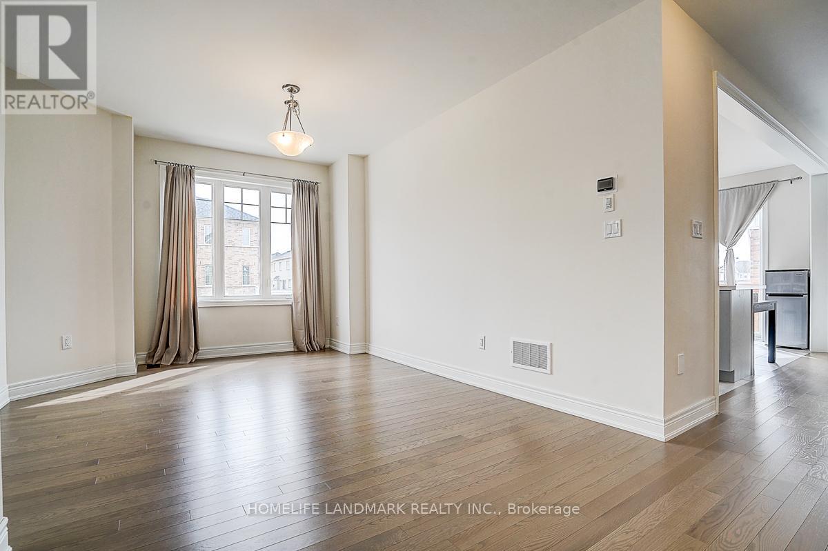 57 Faimira Avenue, Georgina, Ontario  L4P 0S9 - Photo 6 - N12958748