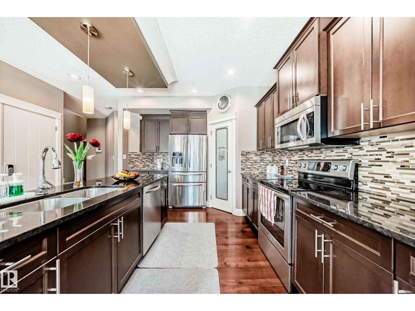 3220 151 Av Nw, Edmonton, Alberta  T5Y 0J9 - Photo 8 - E4480353