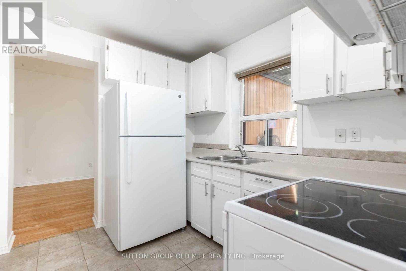 203 - 133 Dunn Avenue, Toronto, Ontario  M6K 2R8 - Photo 5 - W12958756