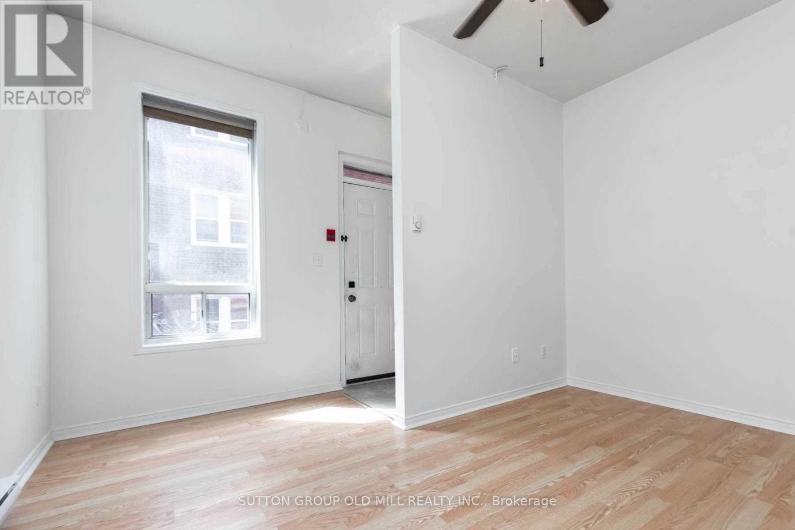 203 - 133 Dunn Avenue, Toronto, Ontario  M6K 2R8 - Photo 9 - W12958756