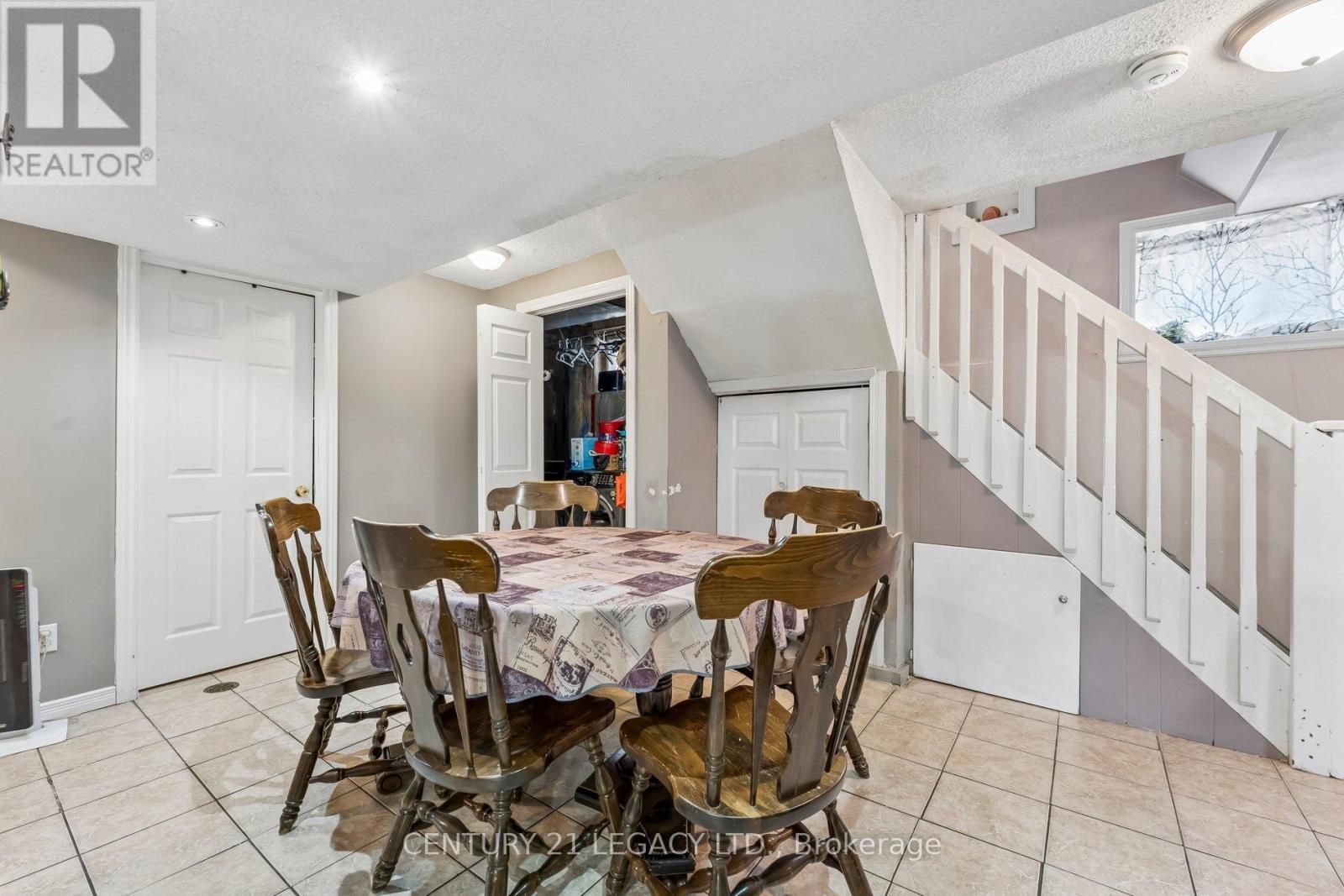 34 Cumberland Drive, Brampton, Ontario  L6V 1W6 - Photo 30 - W12958760