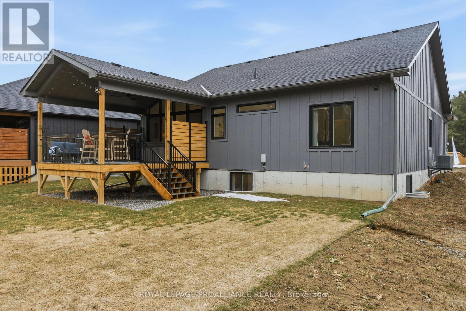 48 Deerview Drive, Quinte West, Ontario  K8V 0L8 - Photo 44 - X12950552