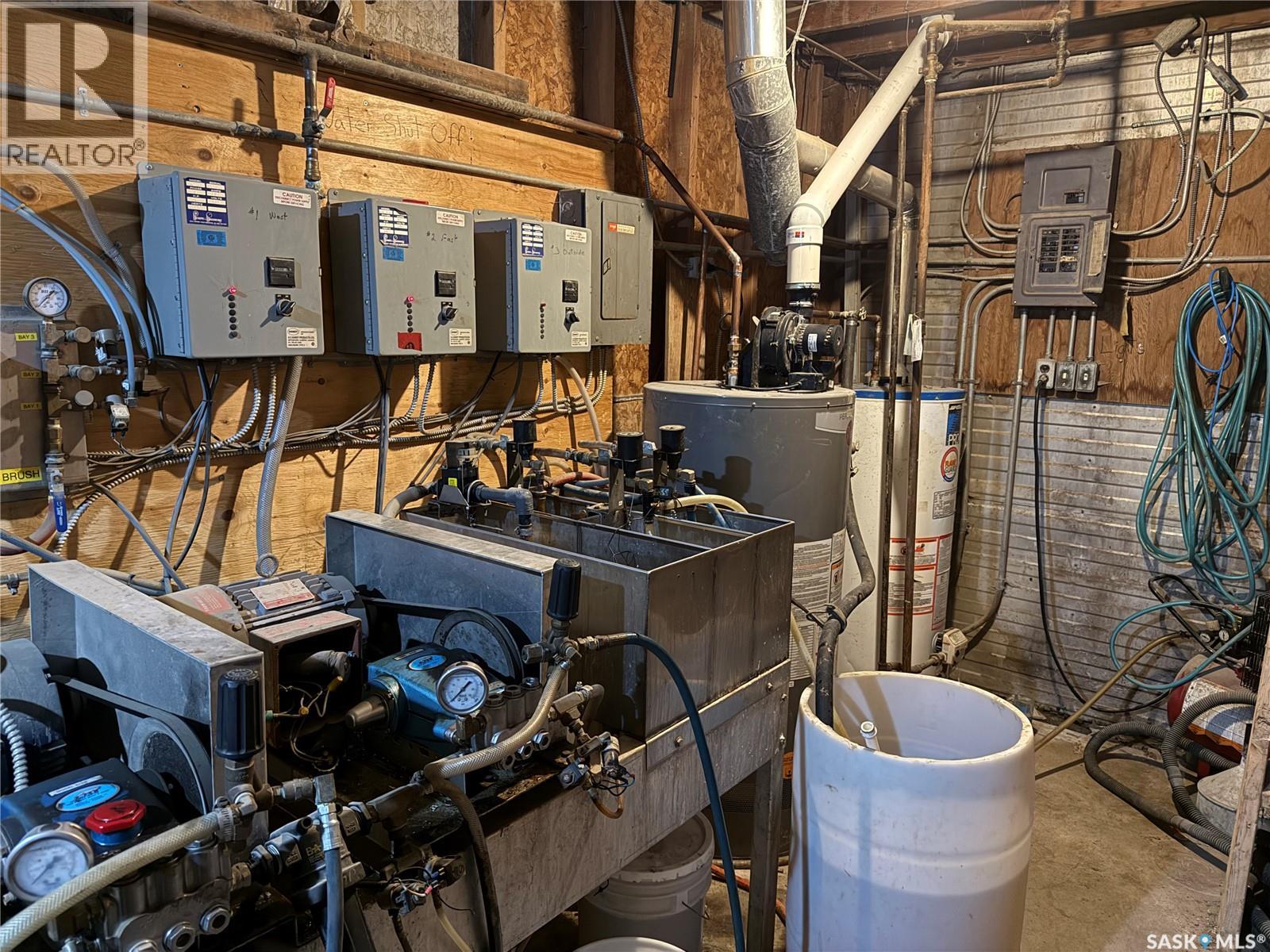 406 - 410 Railway Avenue, Eston, Saskatchewan  S0L 1A0 - Photo 13 - SK032103