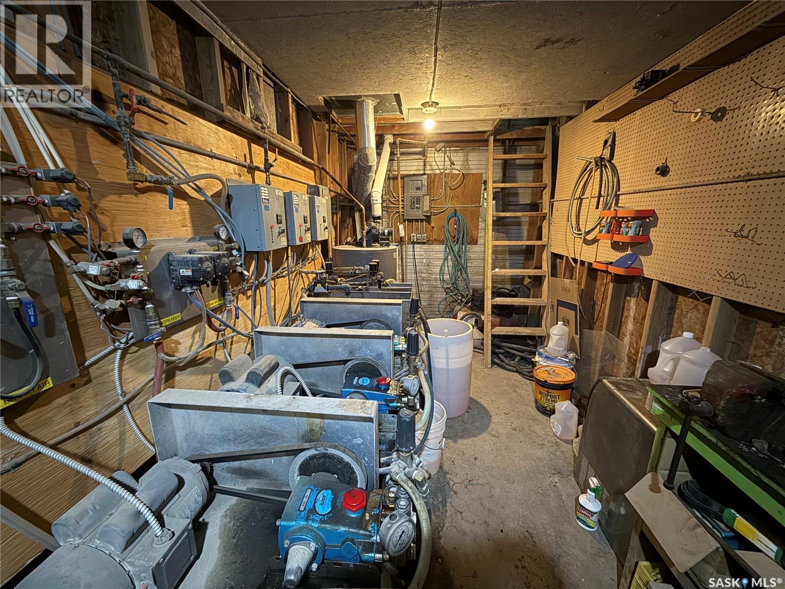 406 - 410 Railway Avenue, Eston, Saskatchewan  S0L 1A0 - Photo 15 - SK032103