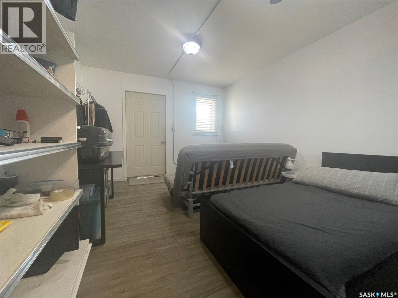 406 - 410 Railway Avenue, Eston, Saskatchewan  S0L 1A0 - Photo 24 - SK032103