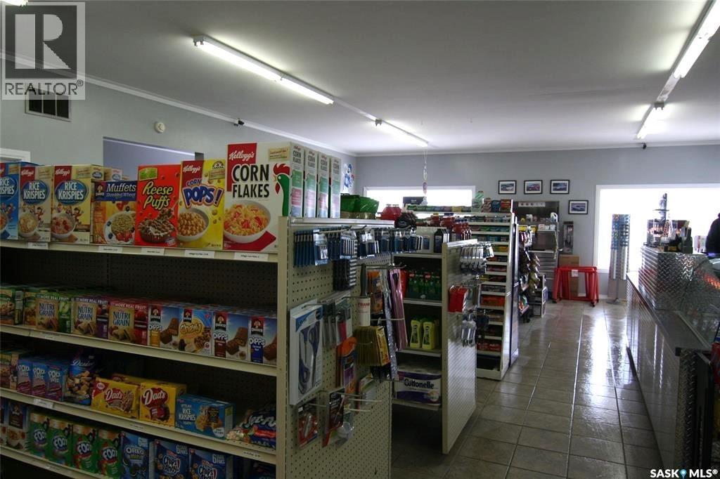 406 - 410 Railway Avenue, Eston, Saskatchewan  S0L 1A0 - Photo 5 - SK032103